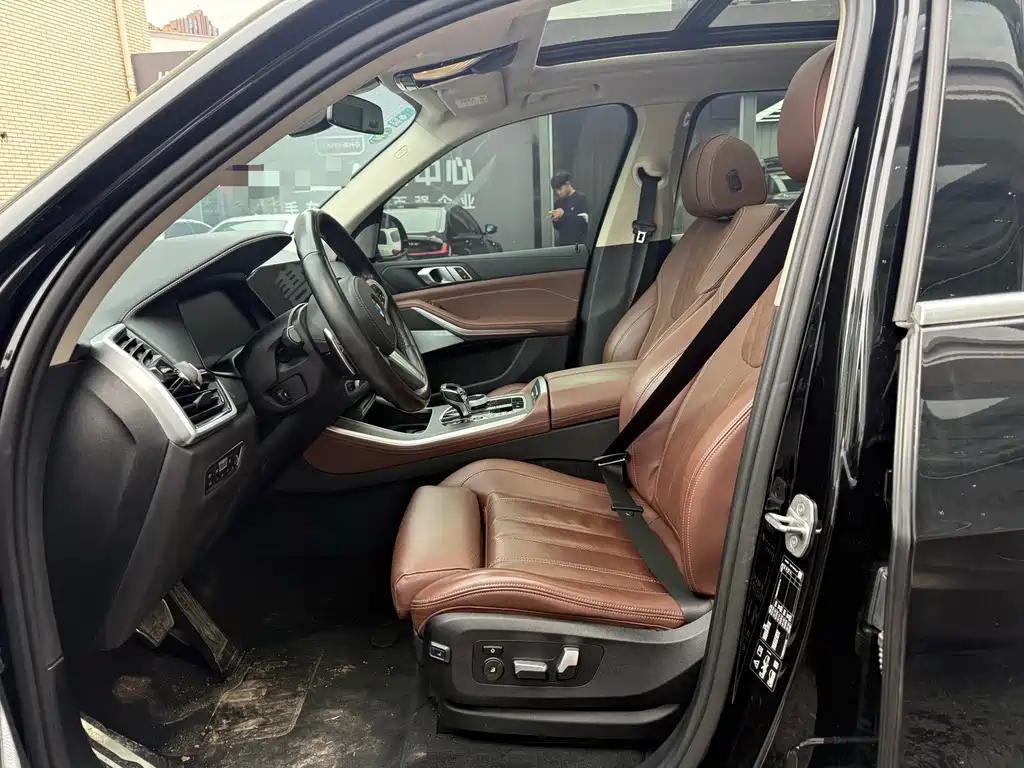 BMW X5 2020 xDrive30i M Sport