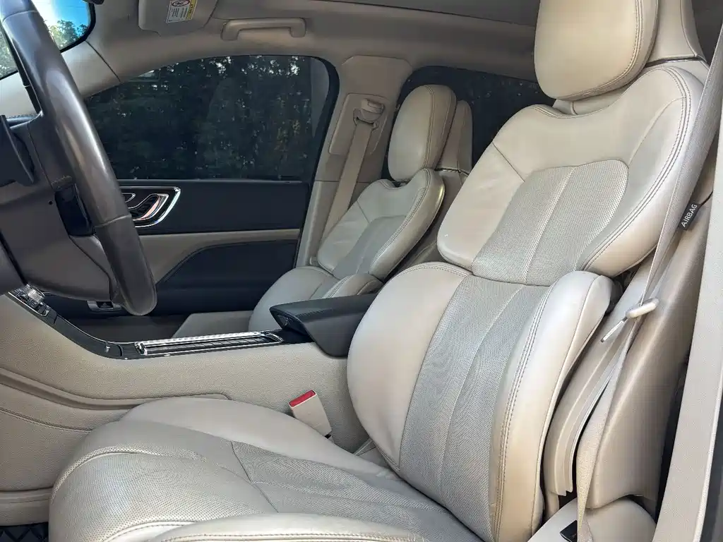 Lincoln Continental — миниатюра 9