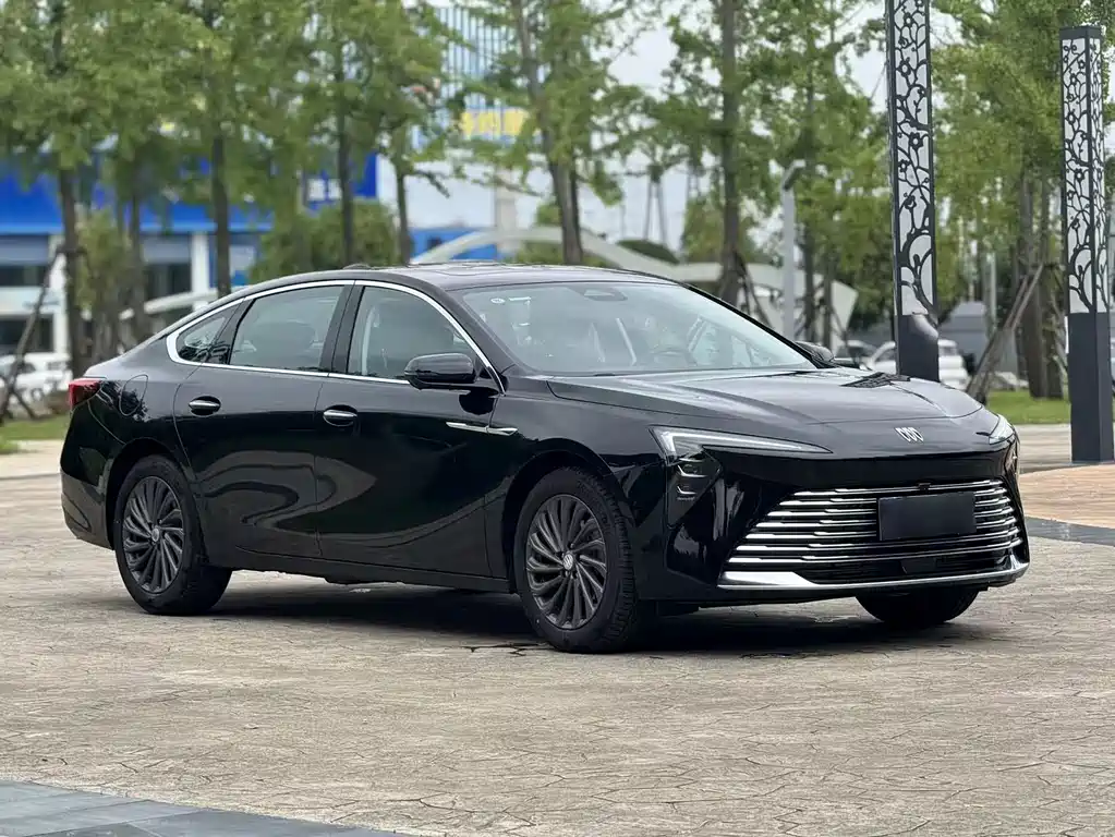 Buick LaCrosse — миниатюра 3