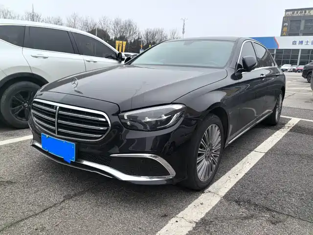 MERCEDES-BENZ E CLASS 2022