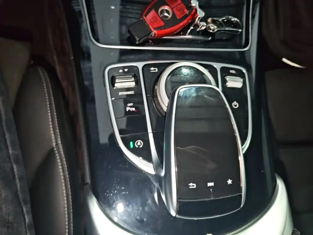 Mercedes-Benz C-Class — миниатюра 10