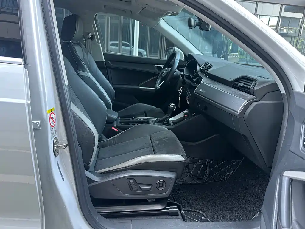 Audi Q3 — миниатюра 11