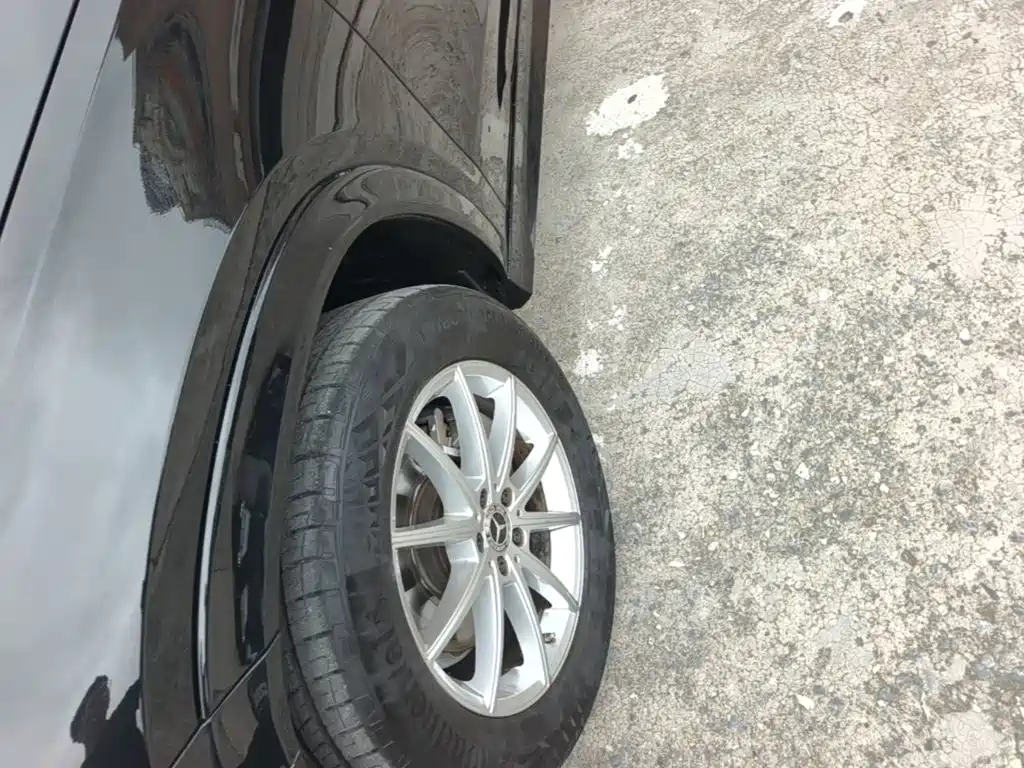 Mercedes-Benz GLE (Import) — миниатюра 23