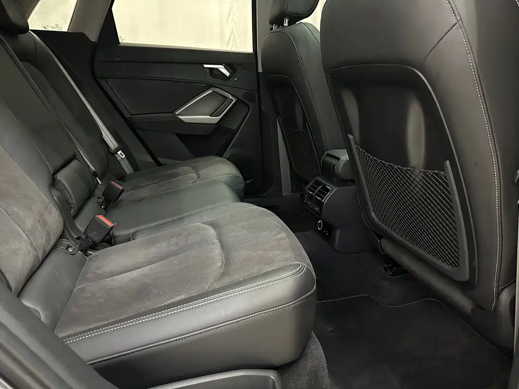 Audi Q3 — миниатюра 11