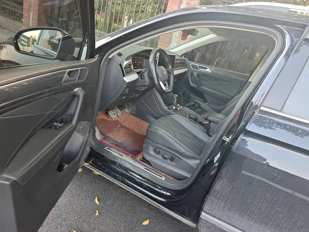 Volkswagen Tiguan L — миниатюра 12