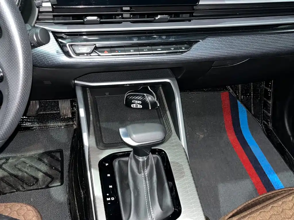 Geely Emgrand — миниатюра 14