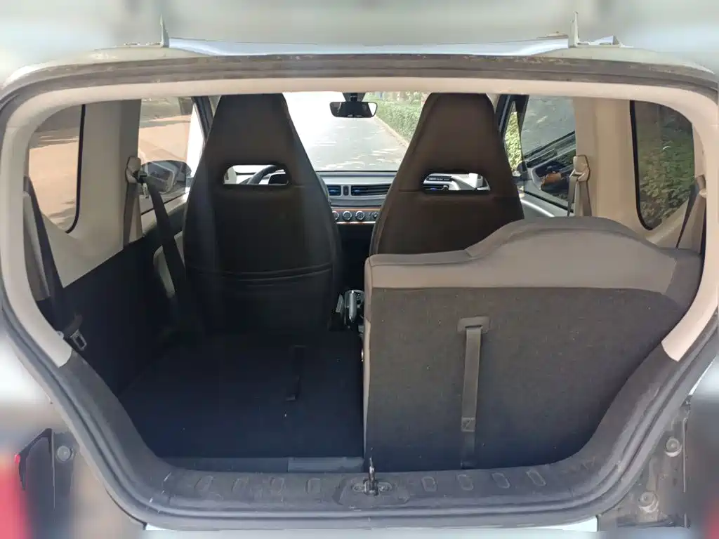 Wuling MINIEV — миниатюра 10