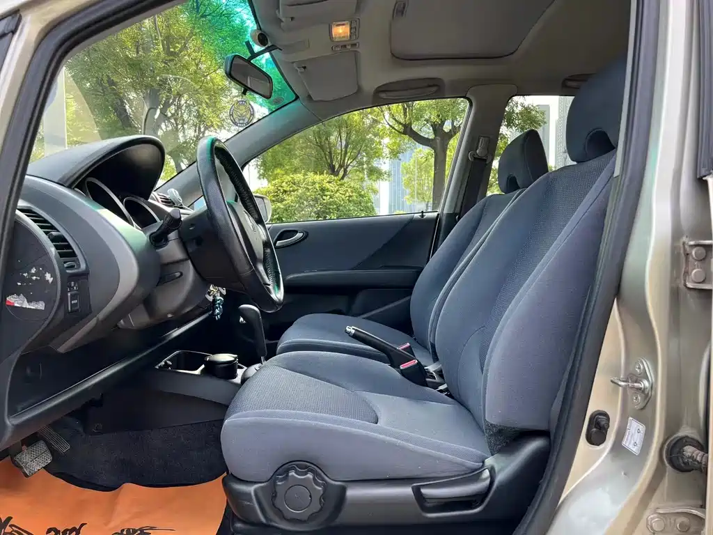 Honda Fit — миниатюра 4