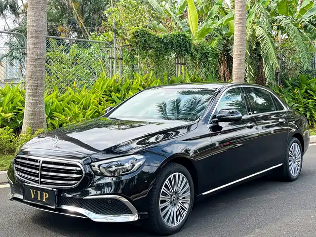 MERCEDES-BENZ E CLASS