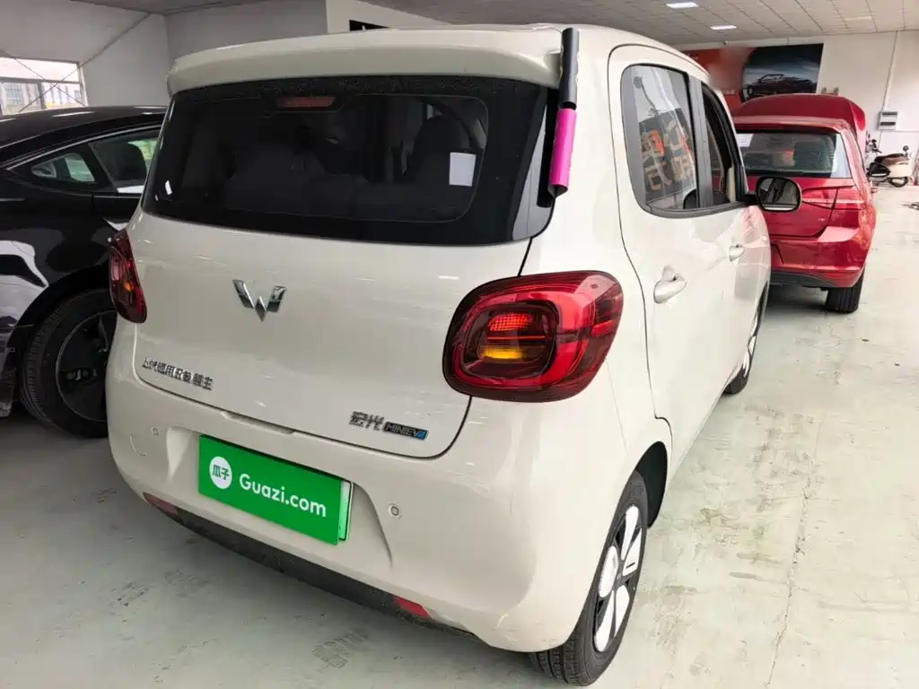 Wuling MINIEV — миниатюра 7