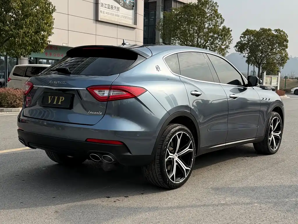 MASERATI LEVANTE
