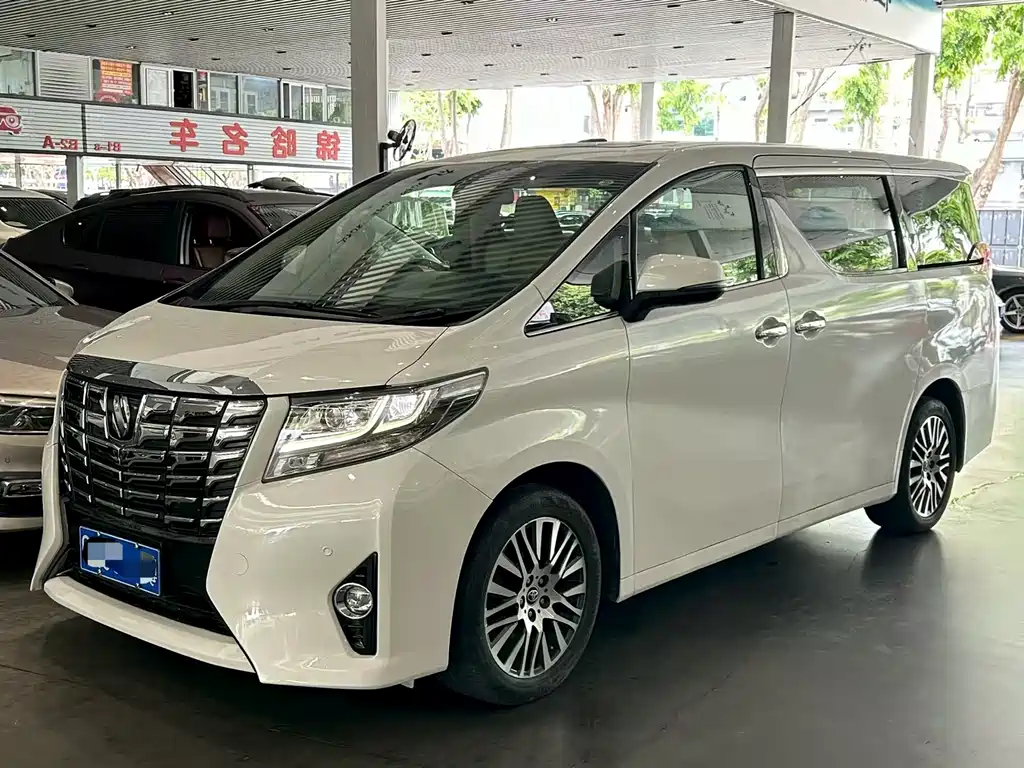 Toyota Alphard 2016