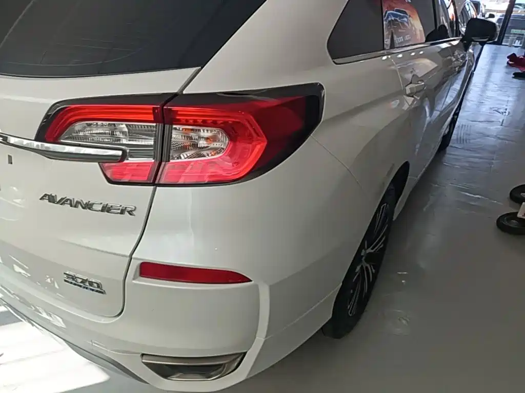 Honda Avancier — миниатюра 8