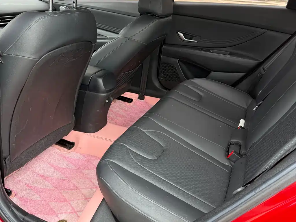 Hyundai Elantra 2021 1.5L CVT LUX Luxury