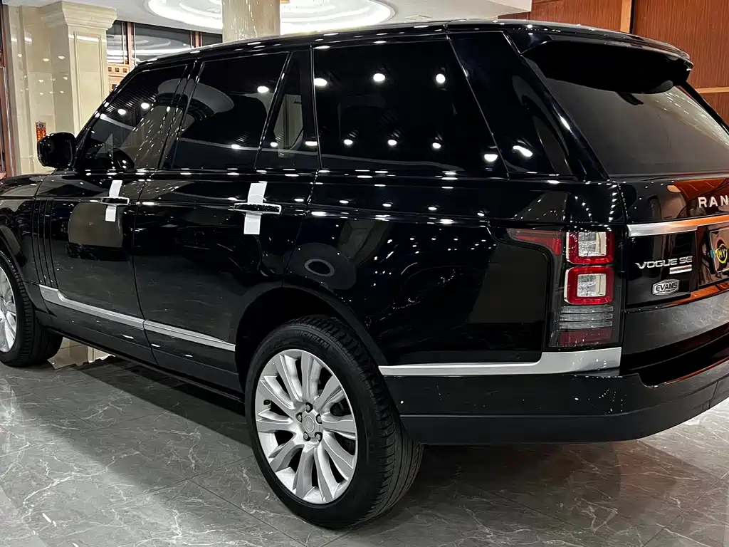Land Rover Range Rover — миниатюра 6