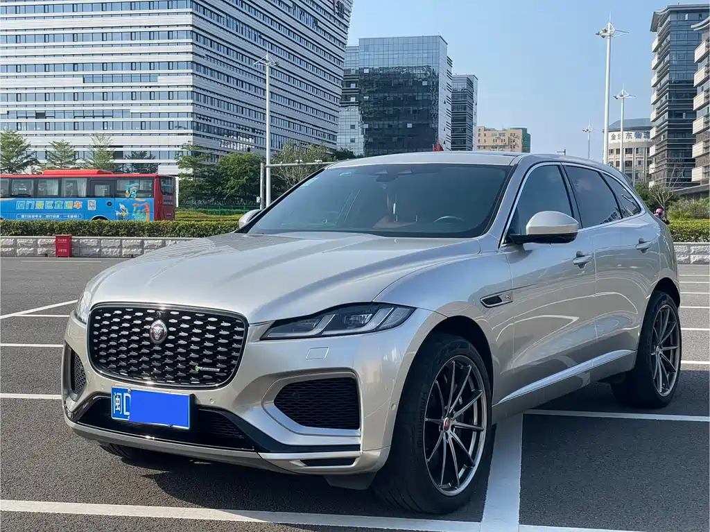 Jaguar F-PACE 2022
