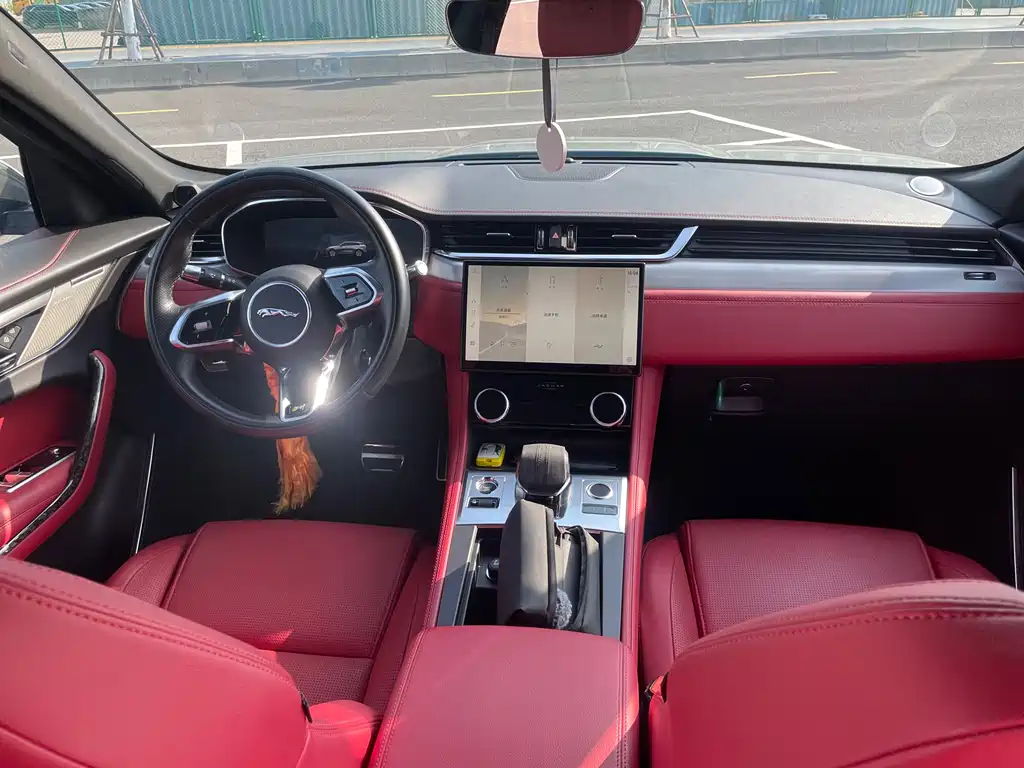 Jaguar F-Pace 2022 P340 R-Dynamic SE