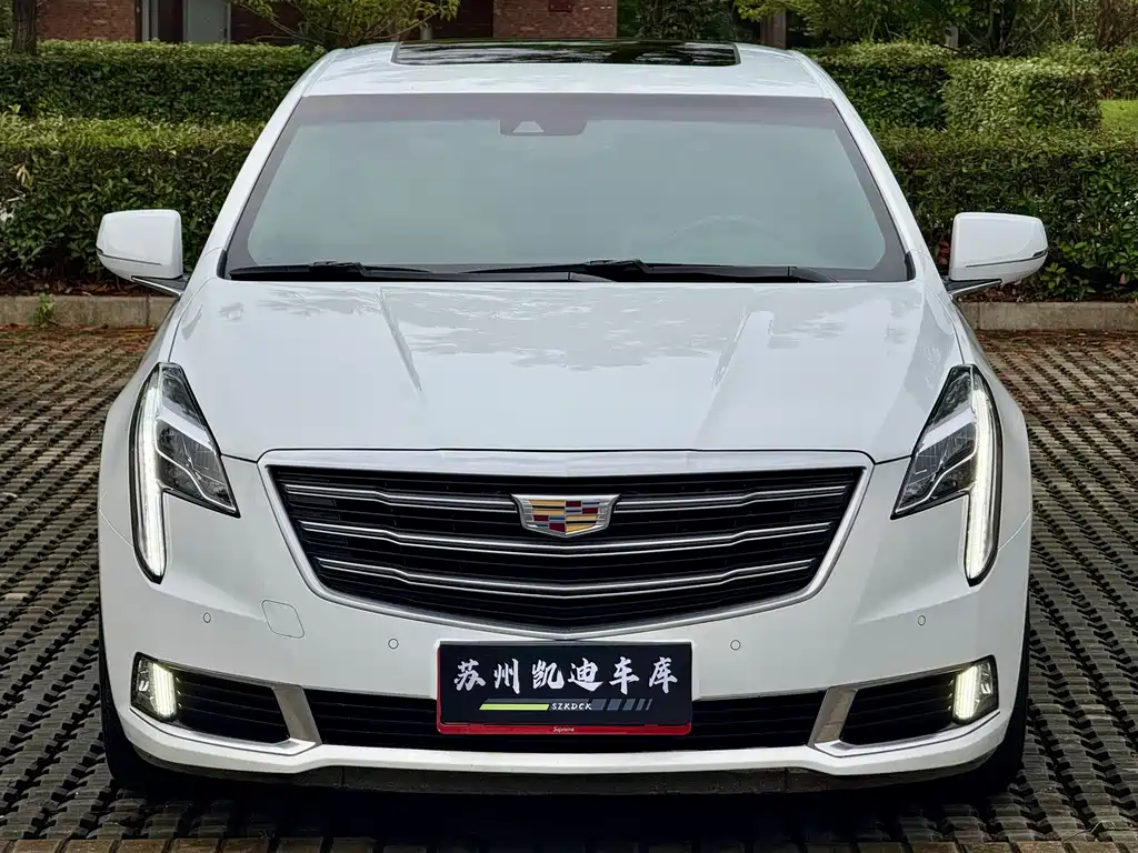 Cadillac XTS — миниатюра 2
