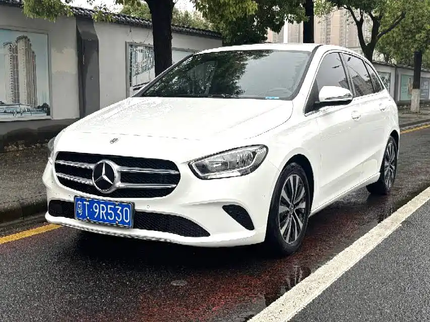 Mercedes-Benz B-Class 2021