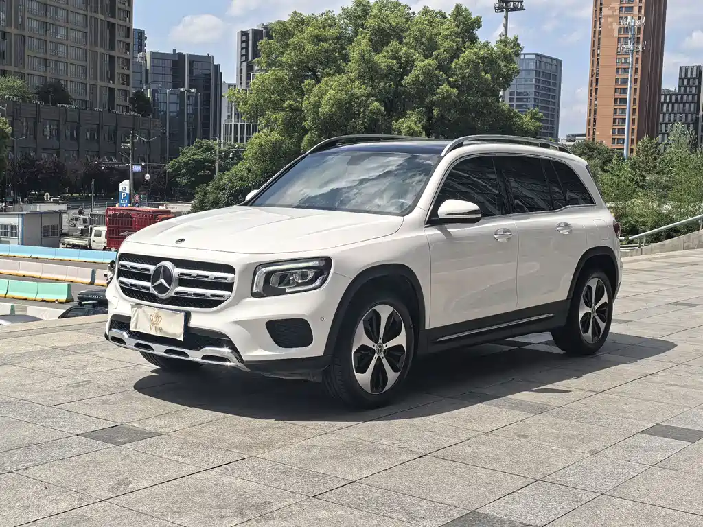 Mercedes-Benz GLB 2021