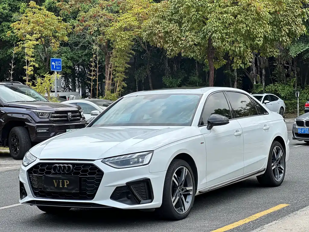 Audi A4L 2023