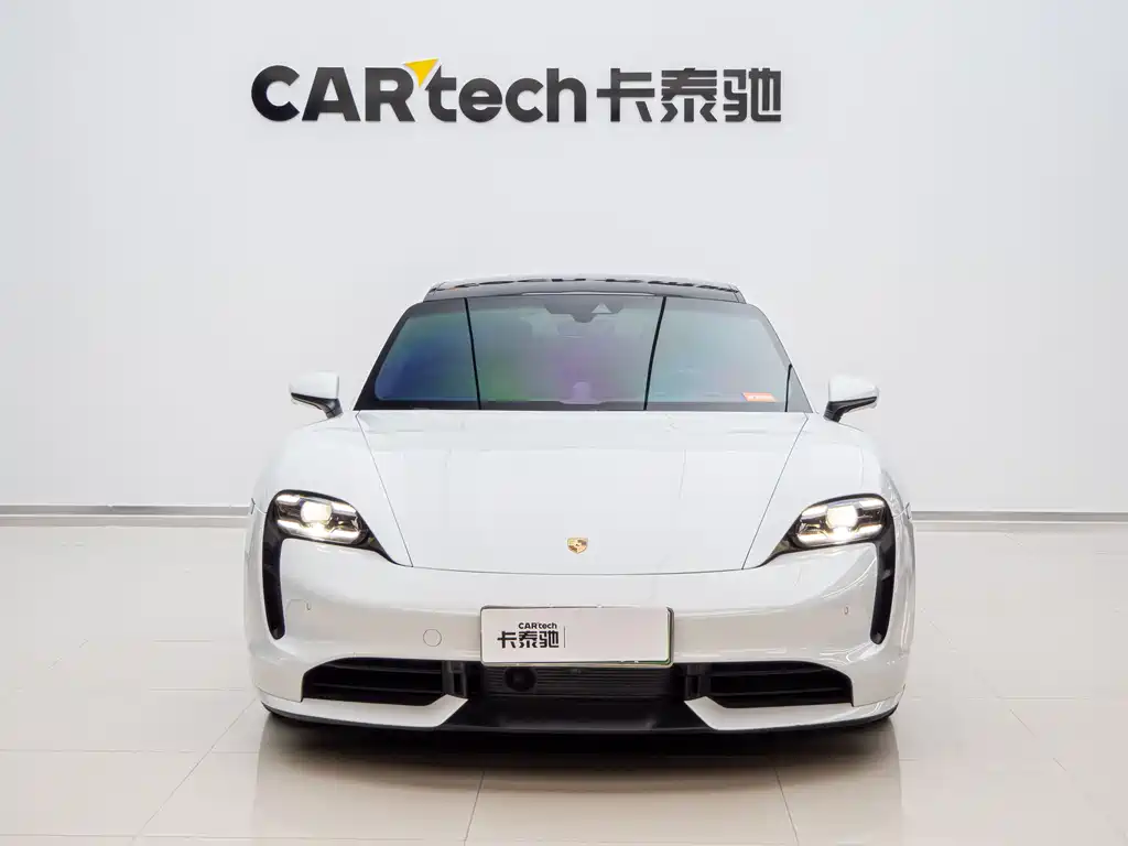 Porsche Taycan 2019 Taycan Turbo