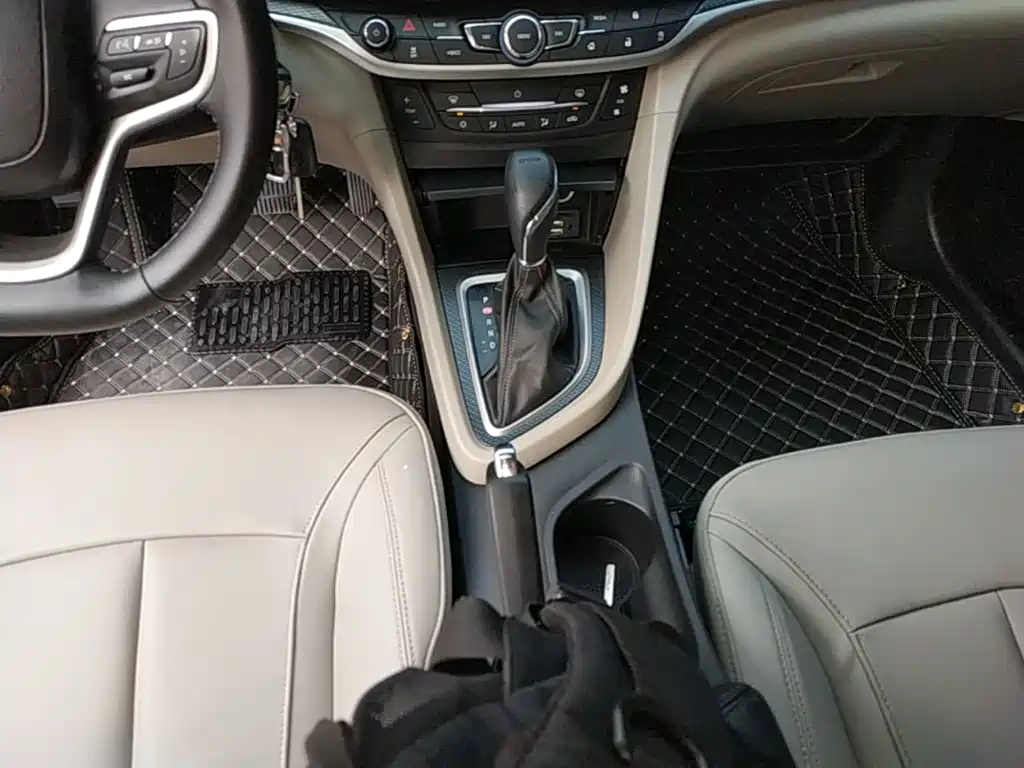 Buick Excelle — миниатюра 14
