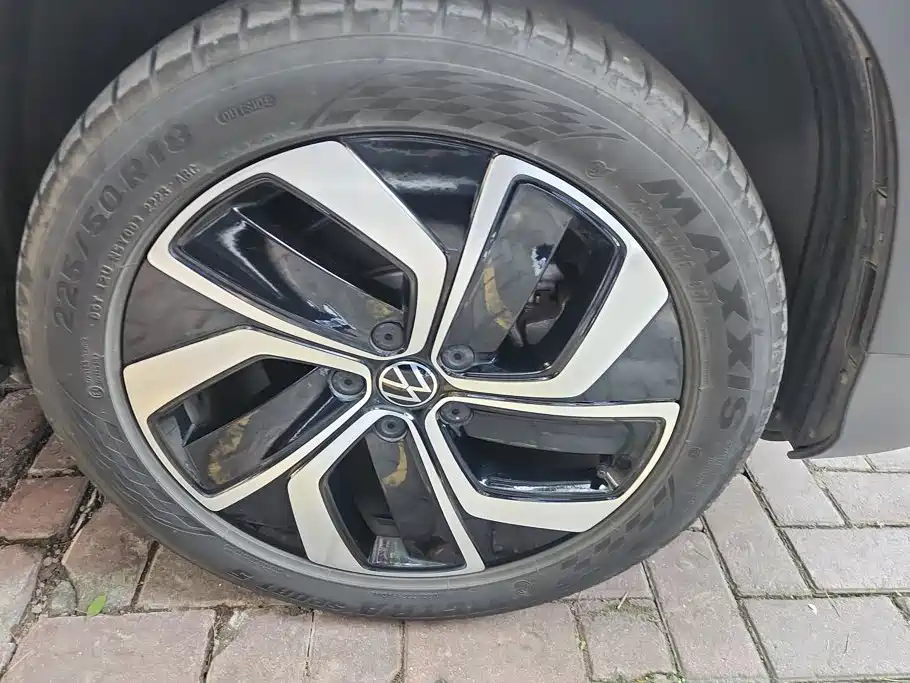 Volkswagen Tharu — миниатюра 6