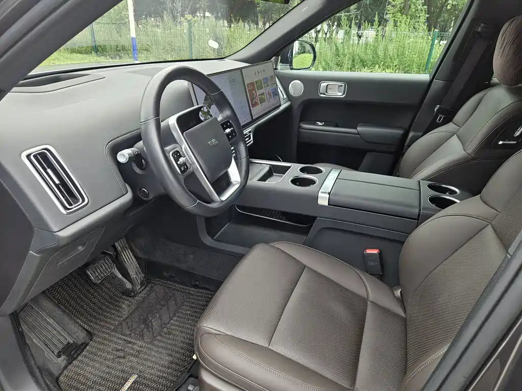 Li Auto L8 2023 Pro