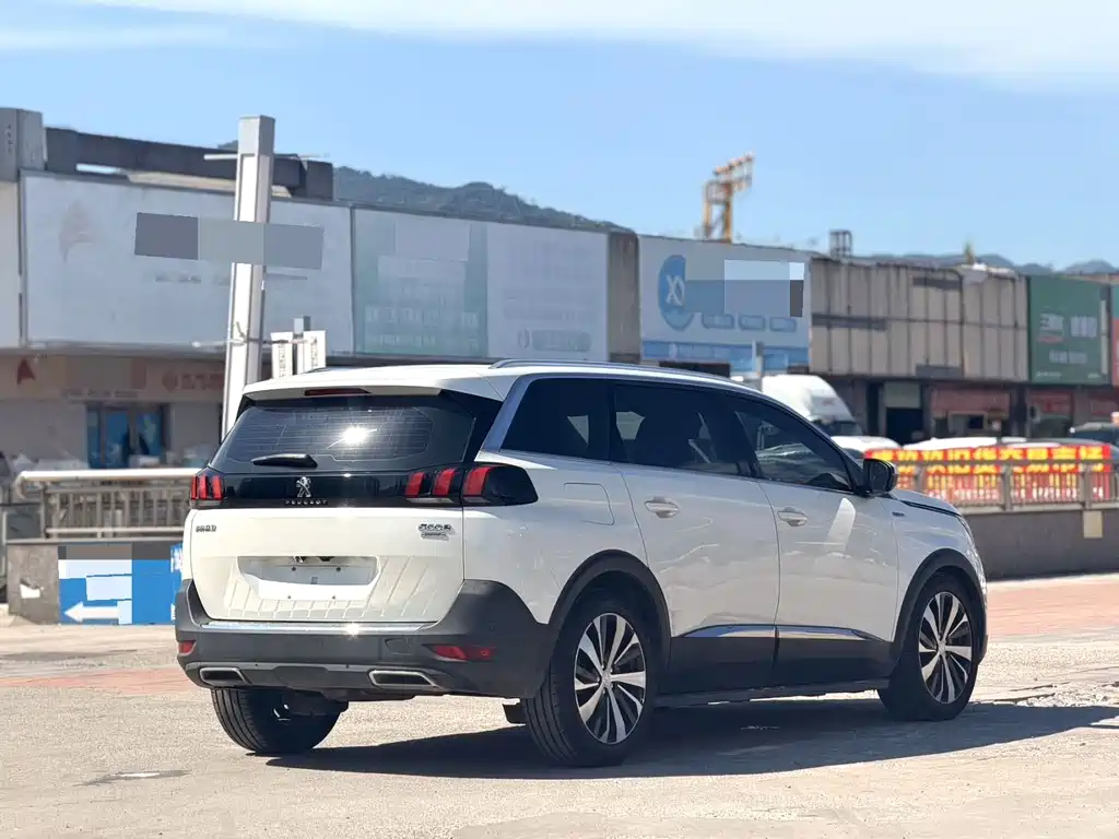 Peugeot 5008 380THP 7 seats Luxury Edition, фото 4
