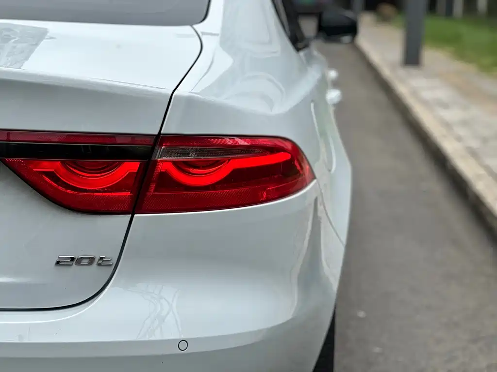 Jaguar XFL 2020 XFL 2.0T P200