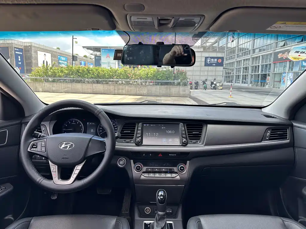 Hyundai Mistra — миниатюра 13