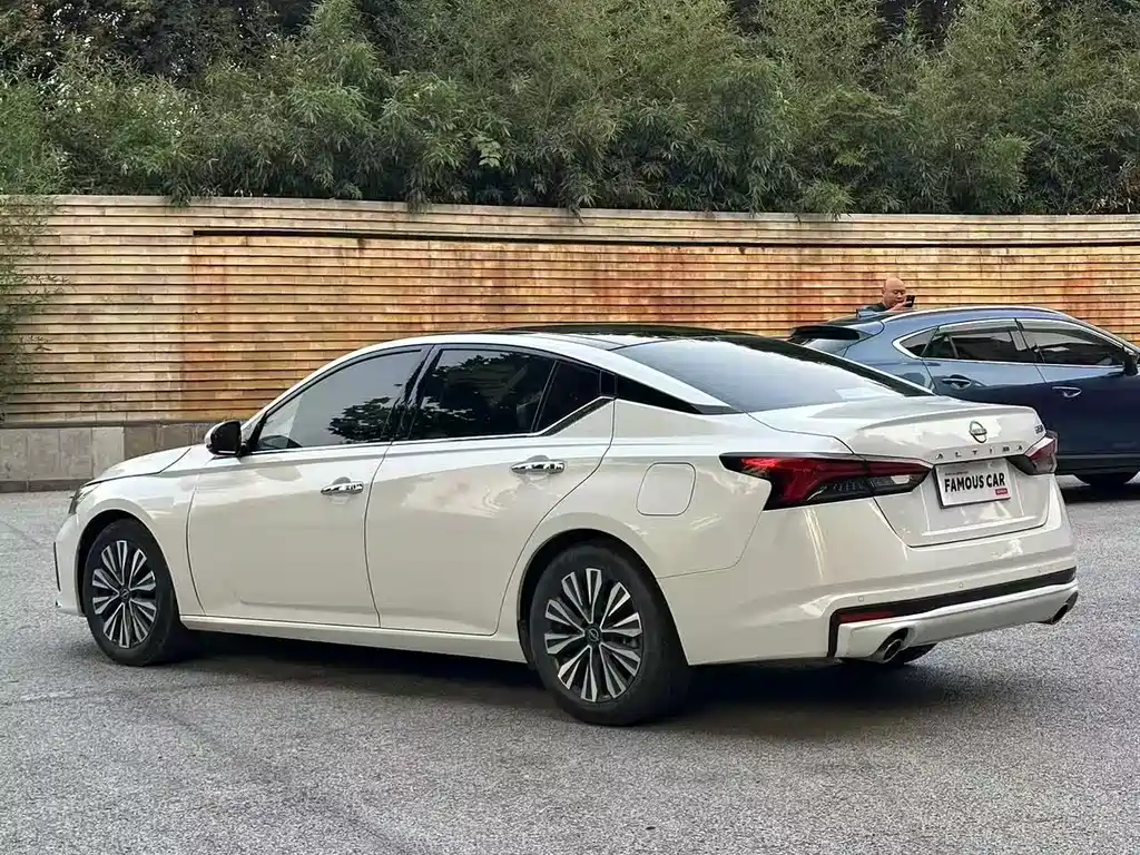 Nissan Teana — миниатюра 4