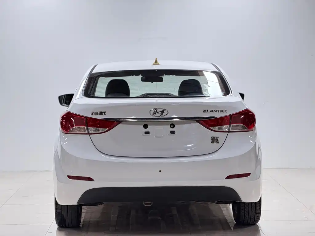 Hyundai Elantra Langdong — миниатюра 6