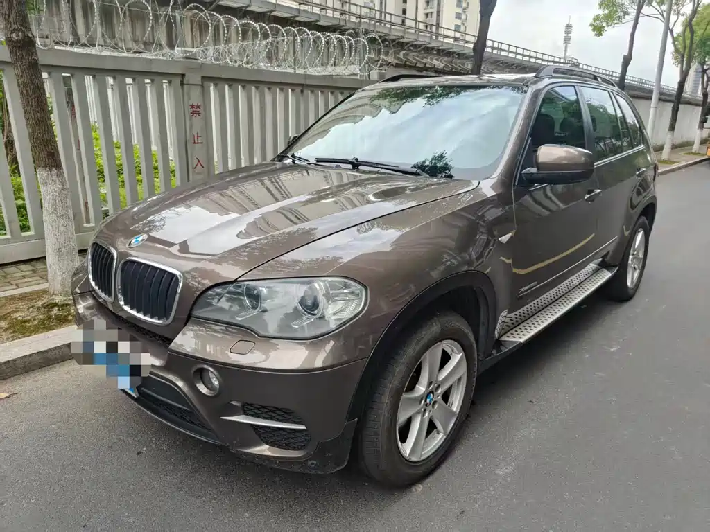 BMW X5 (Import) 2011