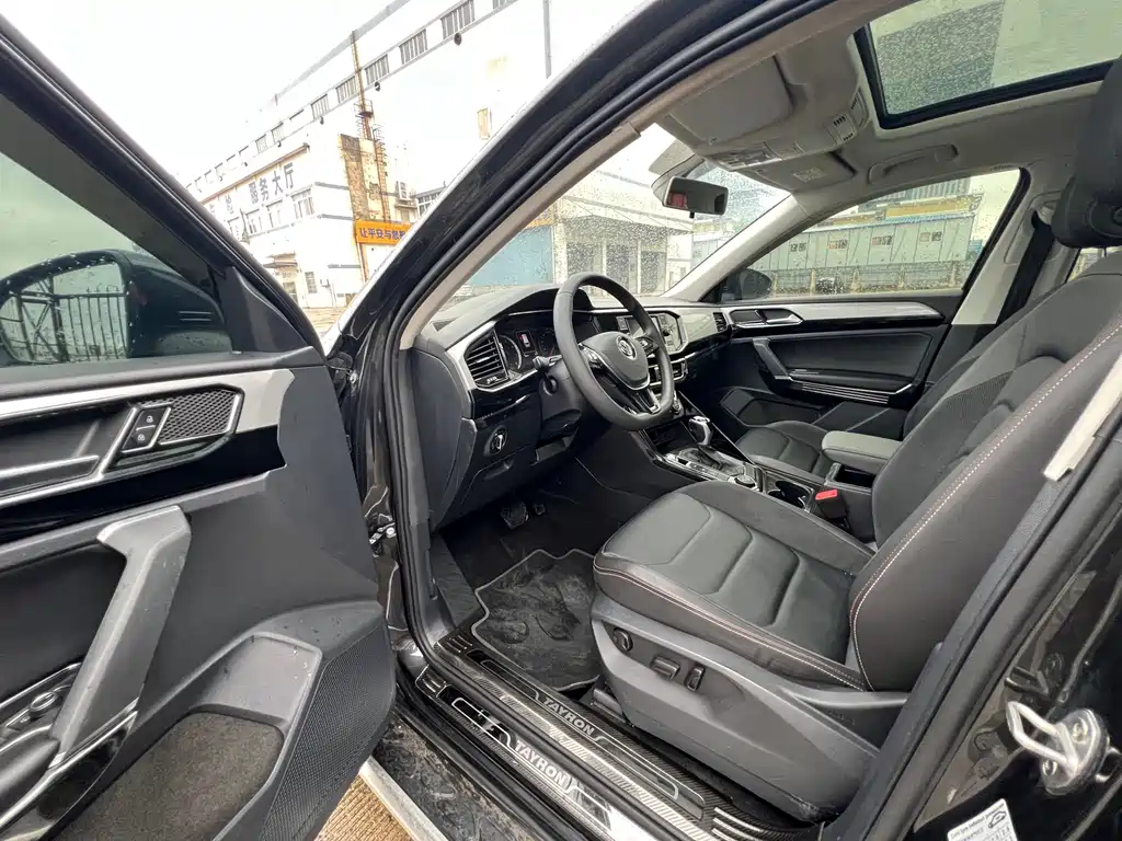 Volkswagen Tayron 2019 330TSI Luxury VI