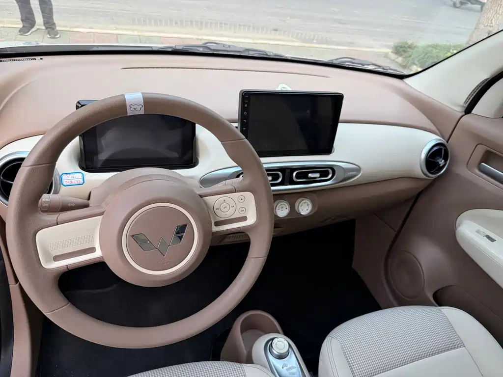 Wuling MINIEV — миниатюра 8