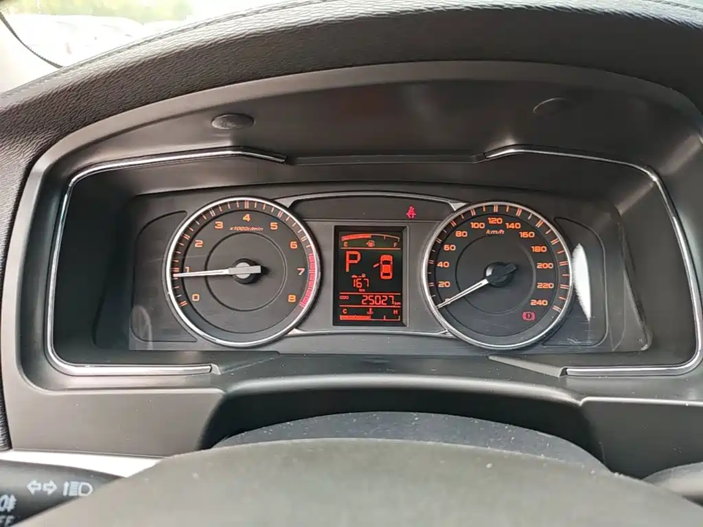 Geely Vision — миниатюра 12