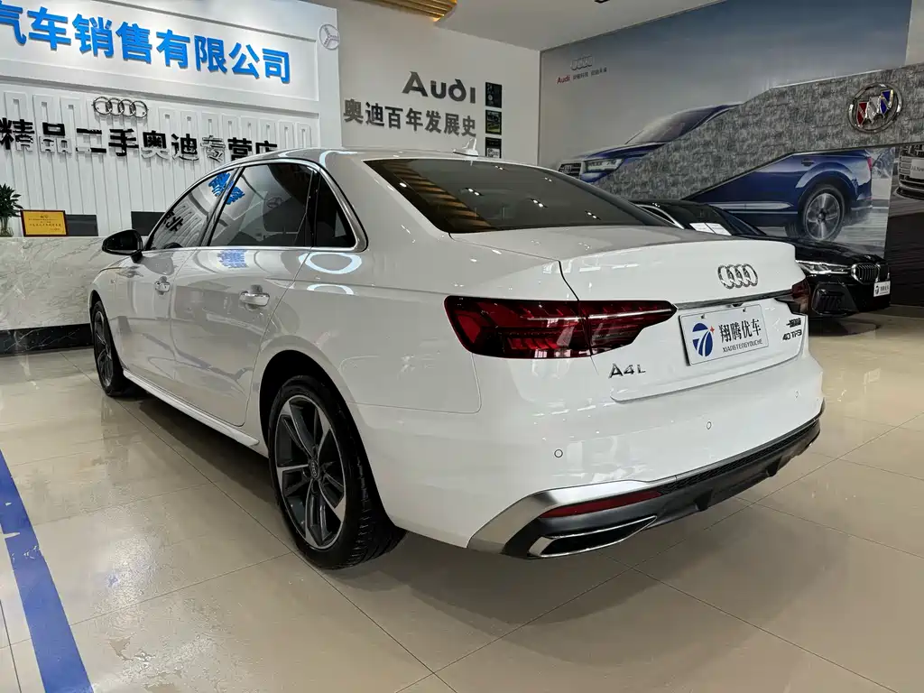 AUDI A4L