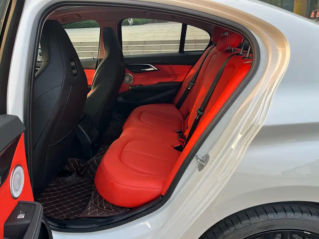 BMW 1 Series — миниатюра 10