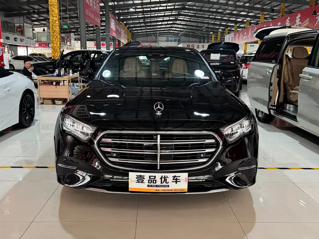 Mercedes-Benz E-Class — миниатюра 2