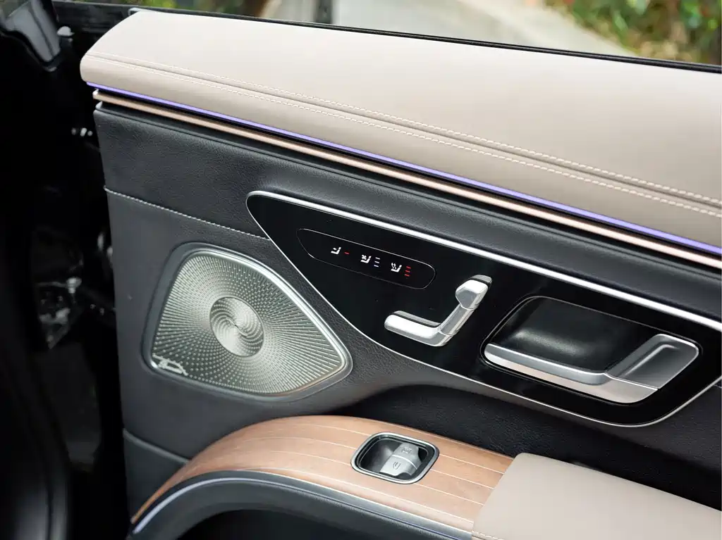 Mercedes-Benz EQS — миниатюра 19