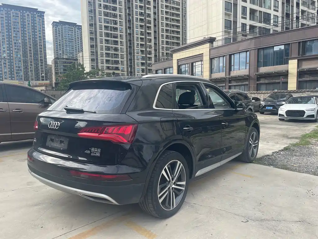 Audi Q5L 2018 45 TFSI Premium VI
