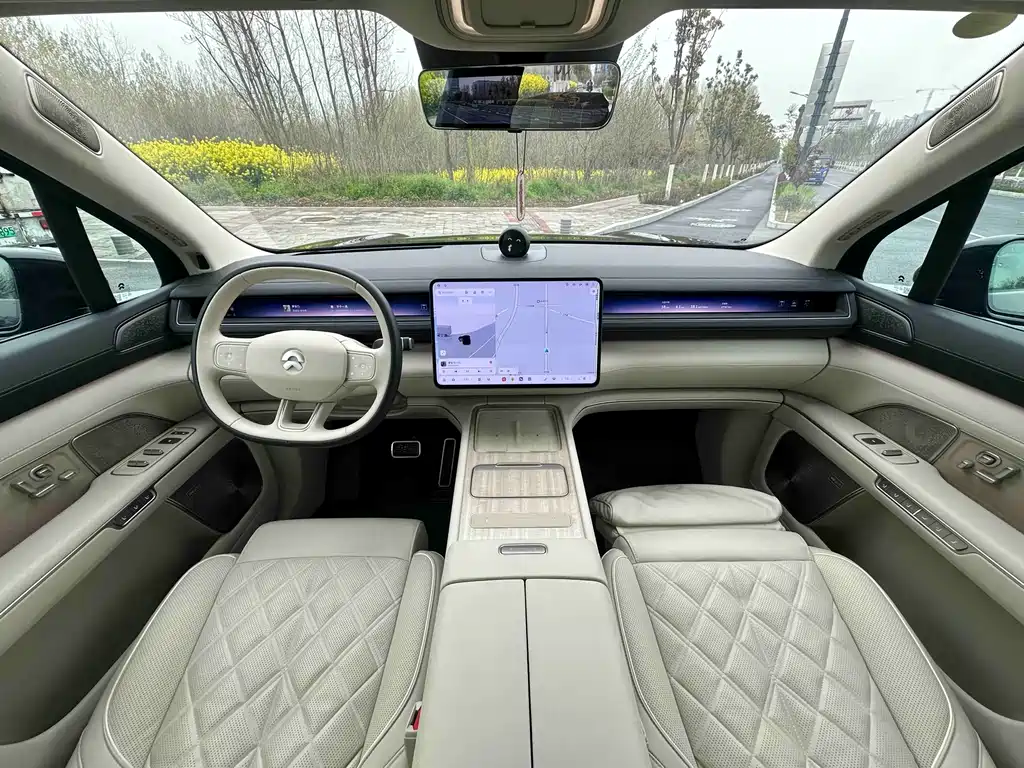 NIO ES8 2026 мест Executive Luxury