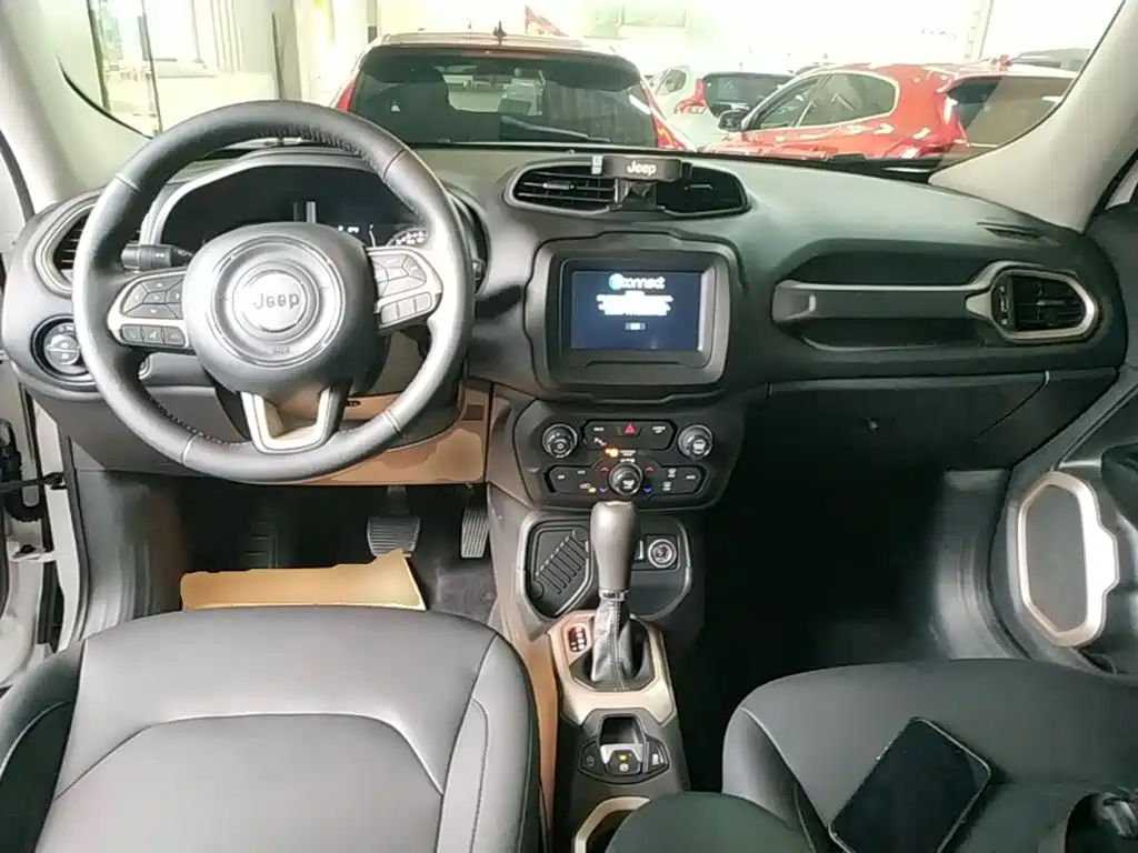 Jeep Renegade — миниатюра 10