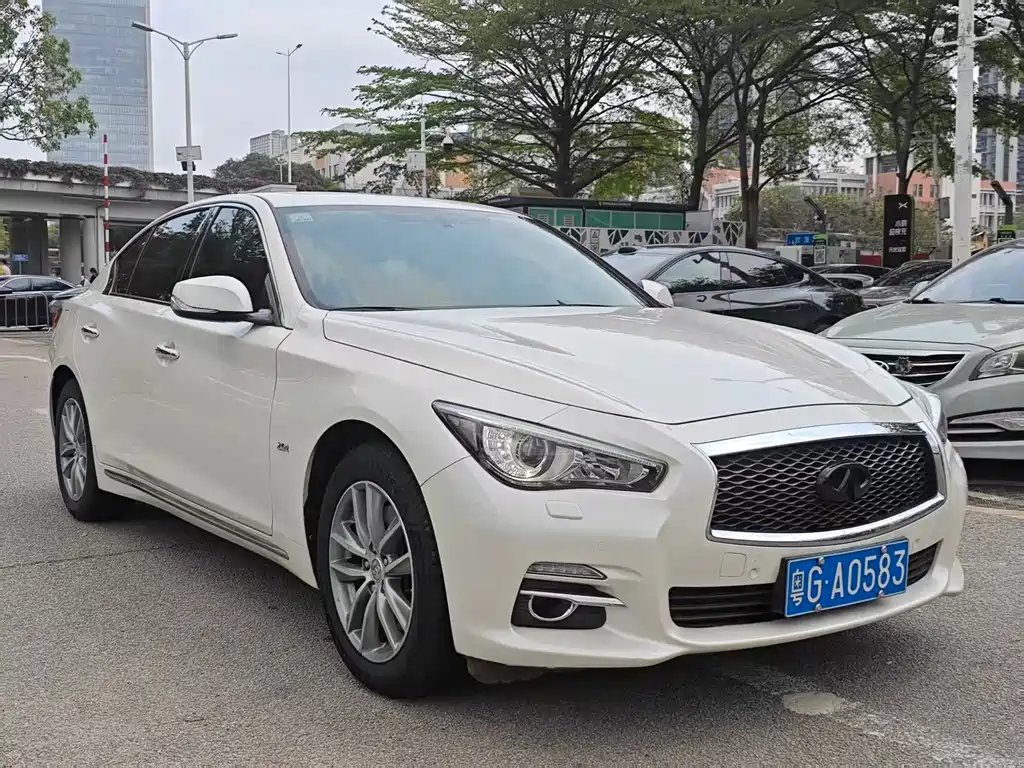 Infiniti Q50L 2016 2.0T Enjoy