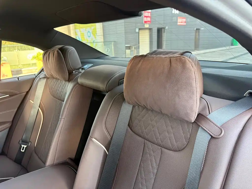 BMW 5 Series — миниатюра 37
