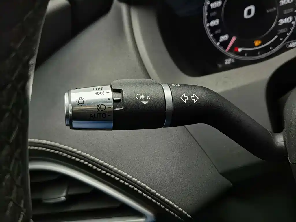 Jaguar XEL — миниатюра 21