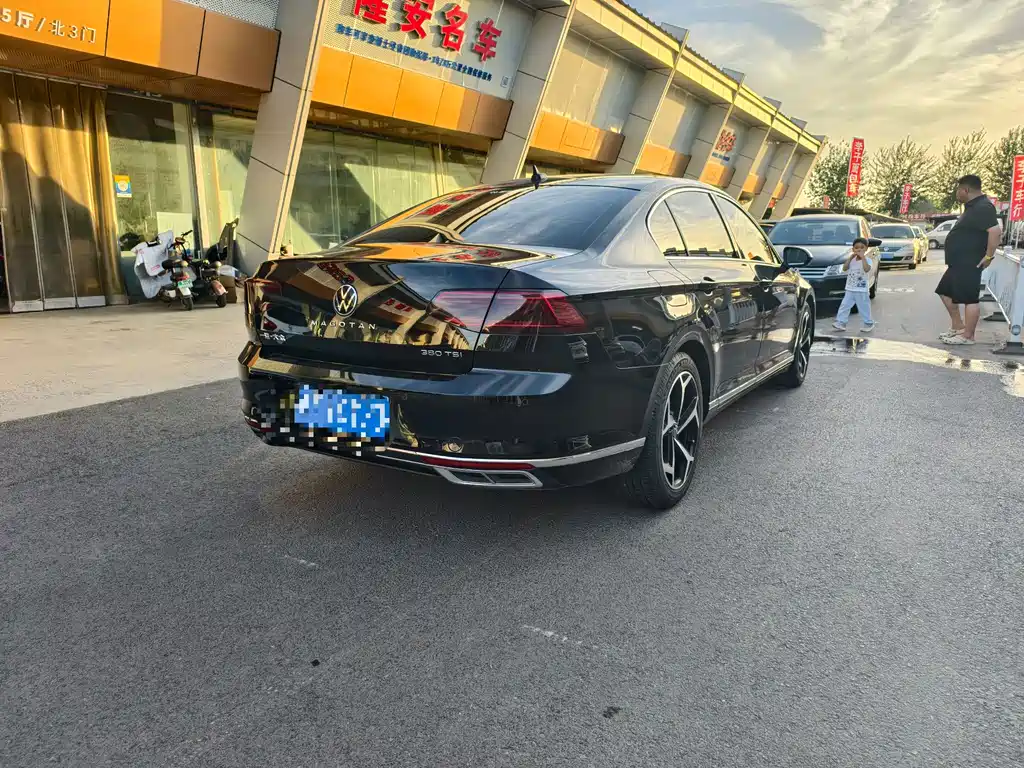 Volkswagen Magotan 2020 330TSI DSG Lead