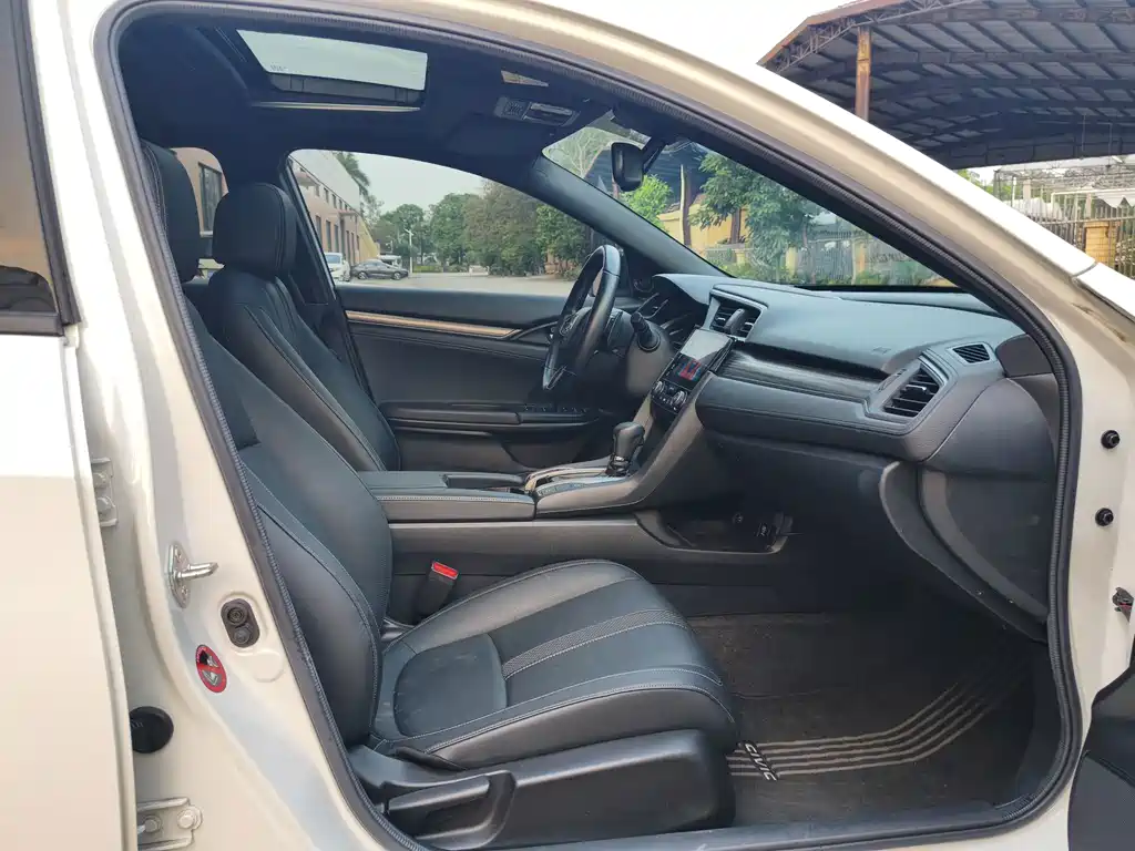 Honda Civic — миниатюра 11